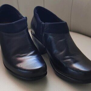 NAOT Stylish Black Leather Zip Booties Platform Cuban Heel Soft Cushion Cuff 7M